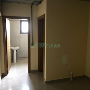 Pavilhão com 640m², no bairro Jardim das Hortências em Caxias do Sul para Alugar