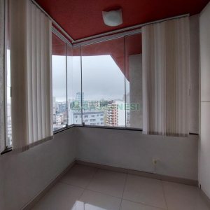 Apto Mobiliado com 200m², 4 dormitórios, 4 vagas, no bairro São Pelegrino em Caxias do Sul para Comprar