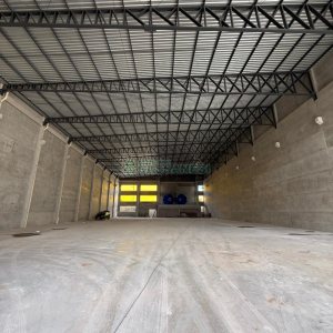 Pavilhão com 1434m², no bairro Distrito Industrial em Caxias do Sul para Alugar