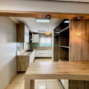 Apartamento com 107m², 3 dormitórios, 2 vagas, no bairro Universitário em Caxias do Sul para Alugar