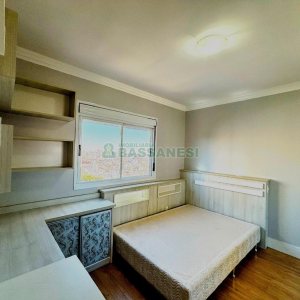 Apartamento com 107m², 3 dormitórios, 2 vagas, no bairro Universitário em Caxias do Sul para Alugar