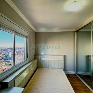 Apartamento com 107m², 3 dormitórios, 2 vagas, no bairro Universitário em Caxias do Sul para Alugar