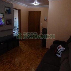 Apartamento com 83m², 3 dormitórios, 1 vaga, no bairro Fatima em Caxias do Sul para Comprar