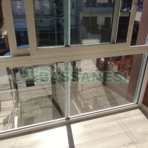 Sobrado com 132m², 2 dormitórios, 2 vagas, no bairro Vinhedos em Caxias do Sul para Comprar