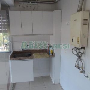 Sobrado com 132m², 2 dormitórios, 2 vagas, no bairro Vinhedos em Caxias do Sul para Comprar