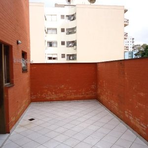 Apartamento com 111m², 2 dormitórios, 1 vaga, no bairro Centro em Caxias do Sul para Alugar