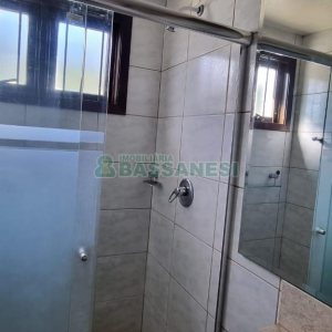 Casa com 200m², 3 dormitórios, 2 vagas, no bairro Vila Verde em Caxias do Sul para Comprar