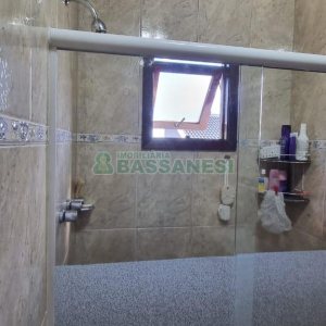 Casa com 200m², 3 dormitórios, 2 vagas, no bairro Vila Verde em Caxias do Sul para Comprar