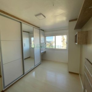 Apartamento com 74m², 2 dormitórios, 2 vagas, no bairro Santa Catarina em Caxias do Sul para Comprar