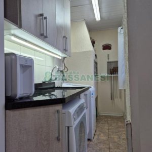 Casa com 108m², 2 dormitórios, 2 vagas, no bairro Panazzolo em Caxias do Sul para Comprar