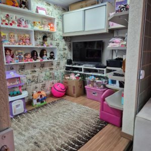 Casa com 108m², 2 dormitórios, 2 vagas, no bairro Panazzolo em Caxias do Sul para Comprar