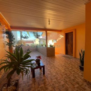 Casa com 384m², 7 dormitórios, 2 vagas, no bairro São Caetano em Caxias do Sul para Comprar