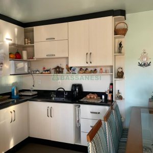 Casa com 384m², 7 dormitórios, 2 vagas, no bairro São Caetano em Caxias do Sul para Comprar