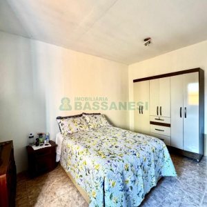 Casa com 384m², 7 dormitórios, 2 vagas, no bairro São Caetano em Caxias do Sul para Comprar