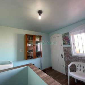 Casa com 384m², 7 dormitórios, 2 vagas, no bairro São Caetano em Caxias do Sul para Comprar