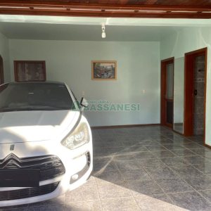 Casa com 384m², 7 dormitórios, 2 vagas, no bairro São Caetano em Caxias do Sul para Comprar