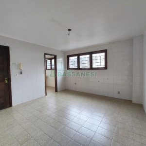 Apartamento com 110m², 3 dormitórios, 2 vagas, no bairro Pio X em Caxias do Sul para Alugar
