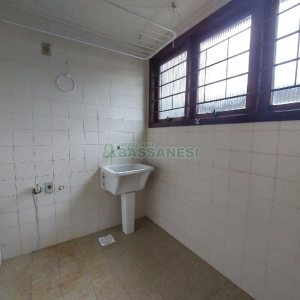 Apartamento com 110m², 3 dormitórios, 2 vagas, no bairro Pio X em Caxias do Sul para Alugar