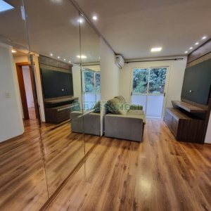 Apto Mobiliado com 55m², 2 dormitórios, 1 vaga, no bairro Cinqüentenário em Caxias do Sul para Alugar