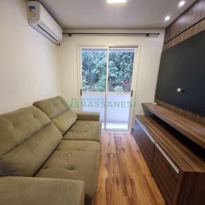 Apto Mobiliado com 55m², 2 dormitórios, 1 vaga, no bairro Cinqüentenário em Caxias do Sul para Alugar