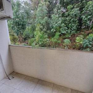 Apto Mobiliado com 55m², 2 dormitórios, 1 vaga, no bairro Cinqüentenário em Caxias do Sul para Alugar