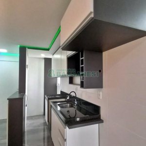 Apartamento com 42m², 2 dormitórios, 1 vaga, no bairro São Luiz em Caxias do Sul para Comprar