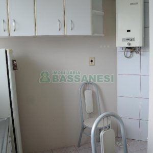 Apto Mobiliado com 35m², 1 dormitório, no bairro Centro em Caxias do Sul para Alugar