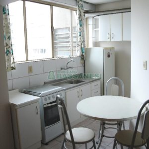 Apto Mobiliado com 35m², 1 dormitório, no bairro Centro em Caxias do Sul para Alugar