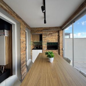 Apto Mobiliado com 82m², 2 dormitórios, 2 vagas, no bairro Vila Horn em Caxias do Sul para Alugar