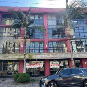 Sala com 48m², no bairro Rio Branco em Caxias do Sul para Comprar