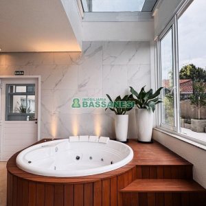 Apartamento com 110m², 2 dormitórios, 2 vagas, no bairro Petrópolis em Caxias do Sul para Alugar