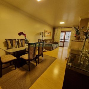 Apto Mobiliado com 132m², 3 dormitórios, 2 vagas, no bairro São Pelegrino em Caxias do Sul para Alugar