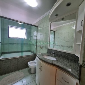 Apto Mobiliado com 132m², 3 dormitórios, 2 vagas, no bairro São Pelegrino em Caxias do Sul para Alugar