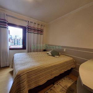 Apto Mobiliado com 132m², 3 dormitórios, 2 vagas, no bairro São Pelegrino em Caxias do Sul para Alugar