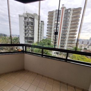 Apto Mobiliado com 132m², 3 dormitórios, 2 vagas, no bairro São Pelegrino em Caxias do Sul para Alugar