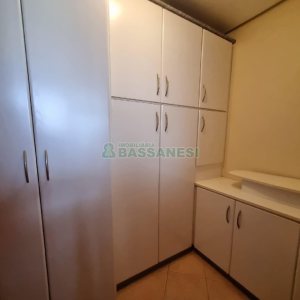 Apto Mobiliado com 132m², 3 dormitórios, 2 vagas, no bairro São Pelegrino em Caxias do Sul para Alugar