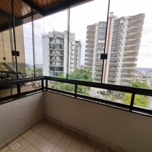 Apto Mobiliado com 132m², 3 dormitórios, 2 vagas, no bairro São Pelegrino em Caxias do Sul para Alugar
