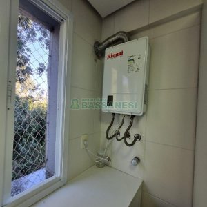 Apto Mobiliado com 90m², 2 dormitórios, 2 vagas, no bairro Cinqüentenário em Caxias do Sul para Alugar ou Comprar