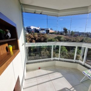 Apto Mobiliado com 90m², 2 dormitórios, 2 vagas, no bairro Cinqüentenário em Caxias do Sul para Alugar ou Comprar