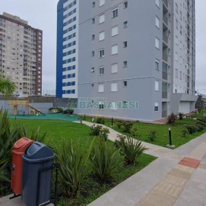 Apto Mobiliado com 55m², 2 dormitórios, 2 vagas, no bairro De Lazzer em Caxias do Sul para Alugar