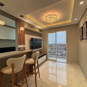 Apto Mobiliado com 55m², 2 dormitórios, 2 vagas, no bairro De Lazzer em Caxias do Sul para Alugar