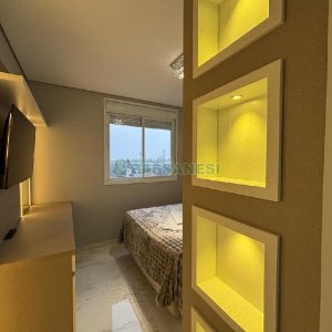Apto Mobiliado com 55m², 2 dormitórios, 2 vagas, no bairro De Lazzer em Caxias do Sul para Alugar