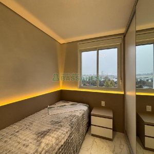 Apto Mobiliado com 55m², 2 dormitórios, 2 vagas, no bairro De Lazzer em Caxias do Sul para Alugar