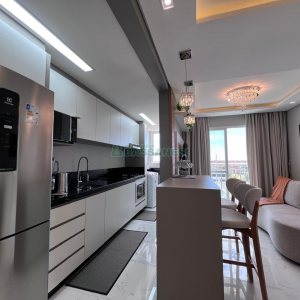 Apto Mobiliado com 55m², 2 dormitórios, 2 vagas, no bairro De Lazzer em Caxias do Sul para Alugar
