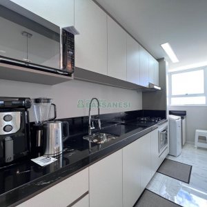 Apto Mobiliado com 55m², 2 dormitórios, 2 vagas, no bairro De Lazzer em Caxias do Sul para Alugar