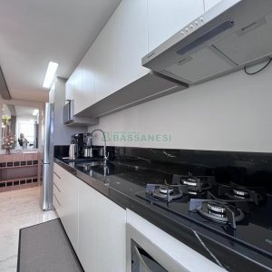 Apto Mobiliado com 55m², 2 dormitórios, 2 vagas, no bairro De Lazzer em Caxias do Sul para Alugar