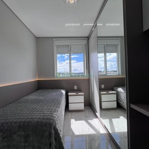 Apto Mobiliado com 55m², 2 dormitórios, 2 vagas, no bairro De Lazzer em Caxias do Sul para Alugar