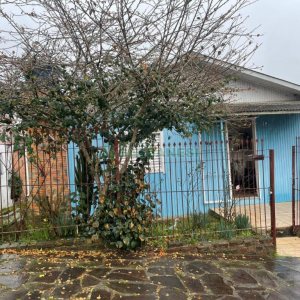 Casa com 360m², 2 dormitórios, no bairro Nossa Senhora de Fátima em Caxias do Sul para Comprar