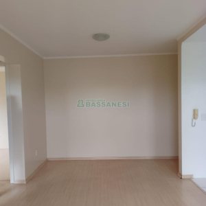 Apartamento com 56m², 2 dormitórios, 1 vaga, no bairro Salgado Filho em Caxias do Sul para Comprar
