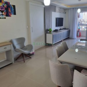 Apartamento com 80m², 2 dormitórios, 1 vaga, no bairro Charqueadas em Caxias do Sul para Comprar